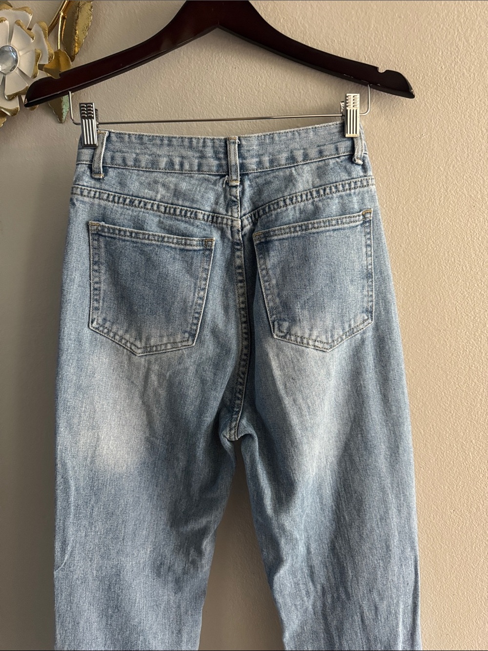 PrettyLittleThing Light Blue Denim Jeans Label View - Picture 3 of 4
